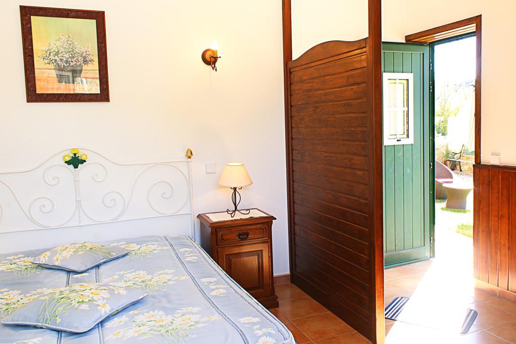Hostal Monte dos Avós Querenca Habitación foto