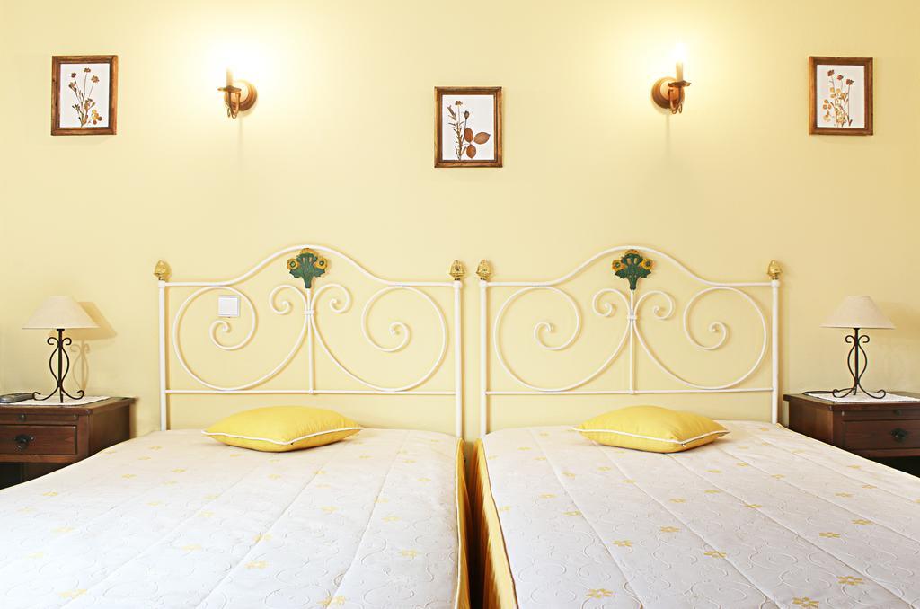 Hostal Monte dos Avós Querenca Habitación foto