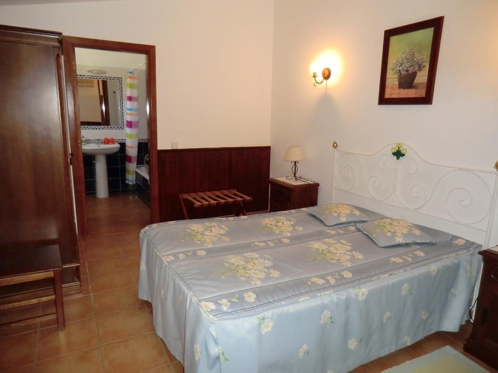 Hostal Monte dos Avós Querenca Habitación foto